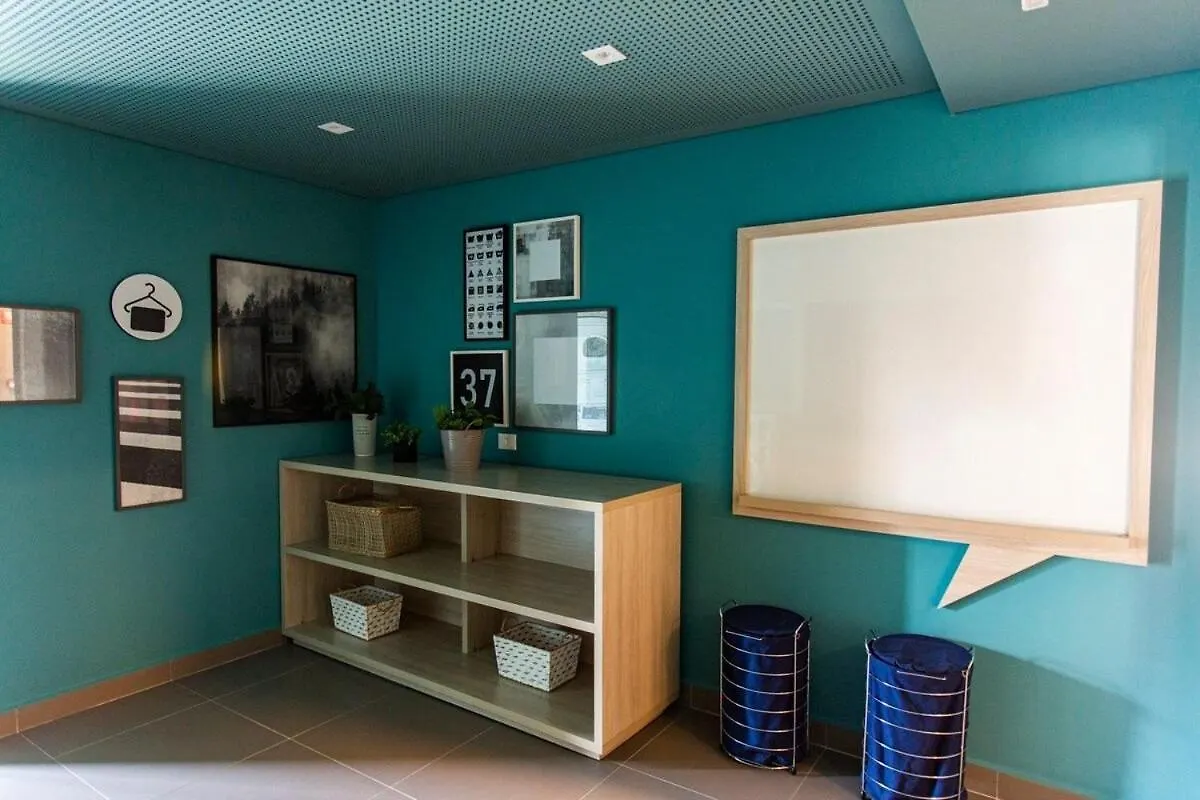 Apartment Hub9 | Novo Bhaus Vila Madalena | Metro Sao Paulo Brazil